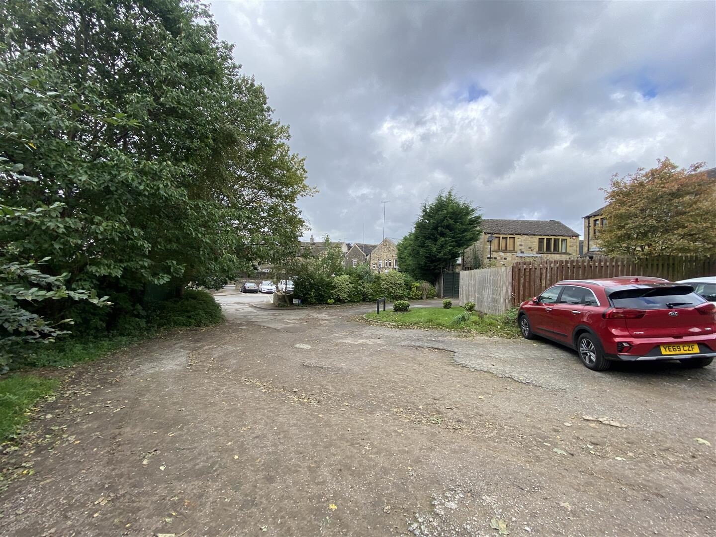 Investment at Jaggar Lane, Honley, Holmfirth — photo 5 of 18