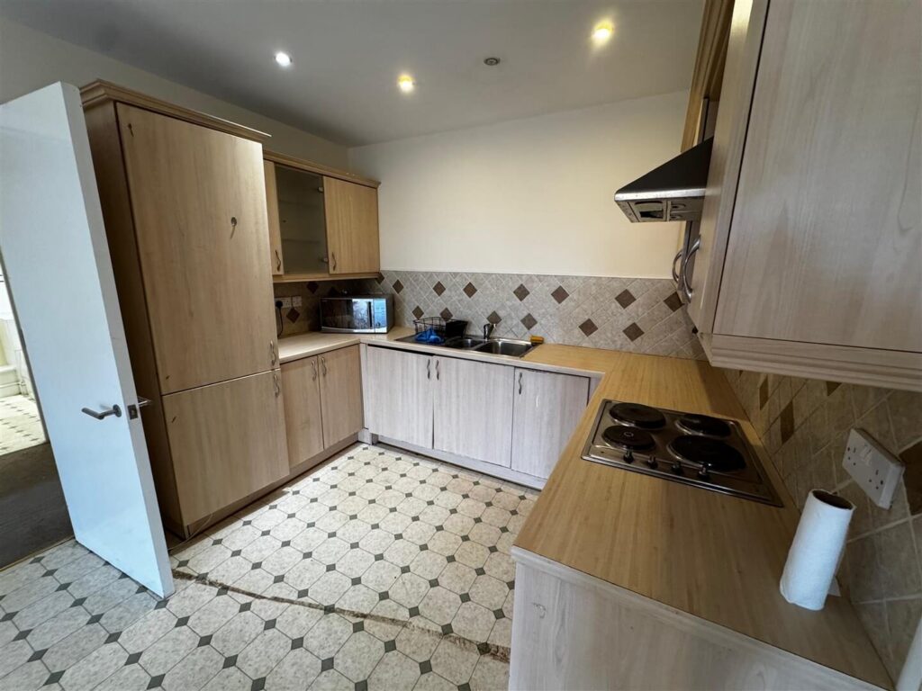 1 bedroom flat at Alcester Road, Birmingham — photo 2 of 10