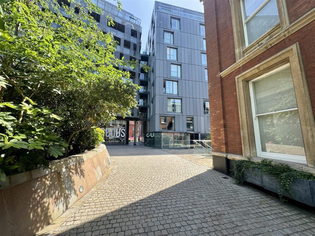 Brewhouse Yard, London